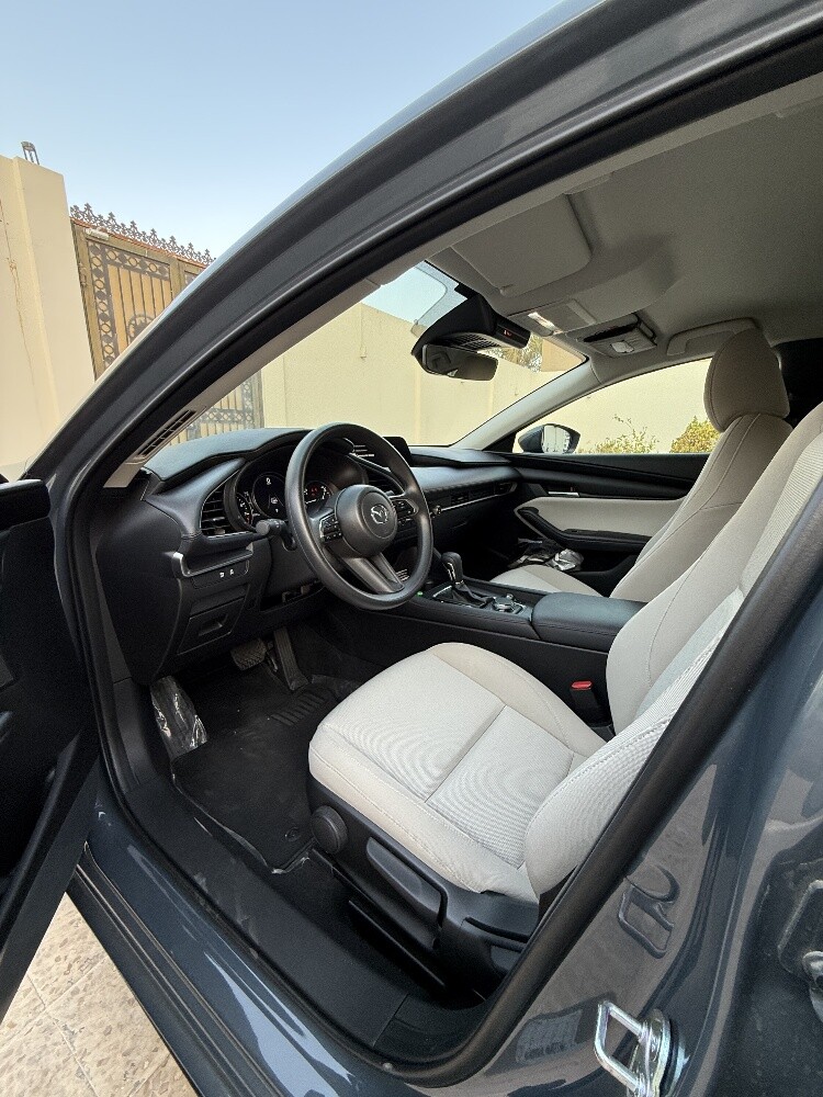 Mazda 3 sedan 2024 only 17k kms - 11