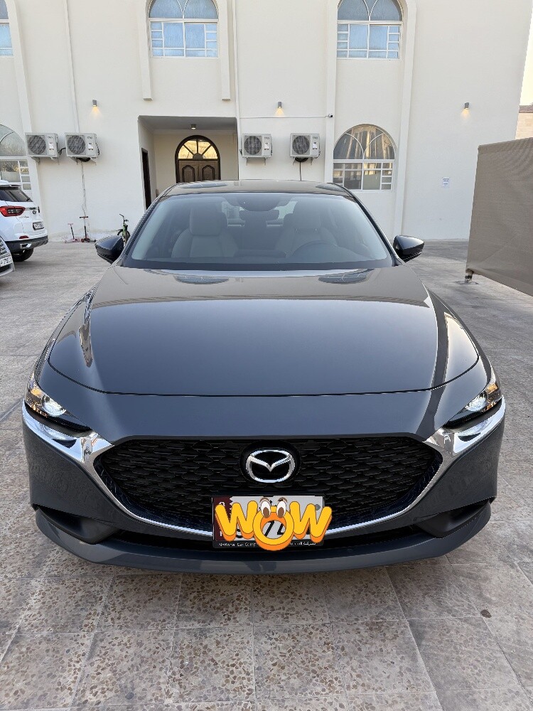 Mazda 3 sedan 2024 only 17k kms - 1