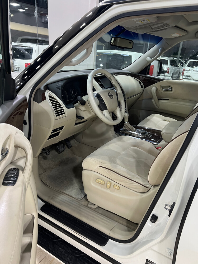 نيسان 2015 اس اي 320  - 2
