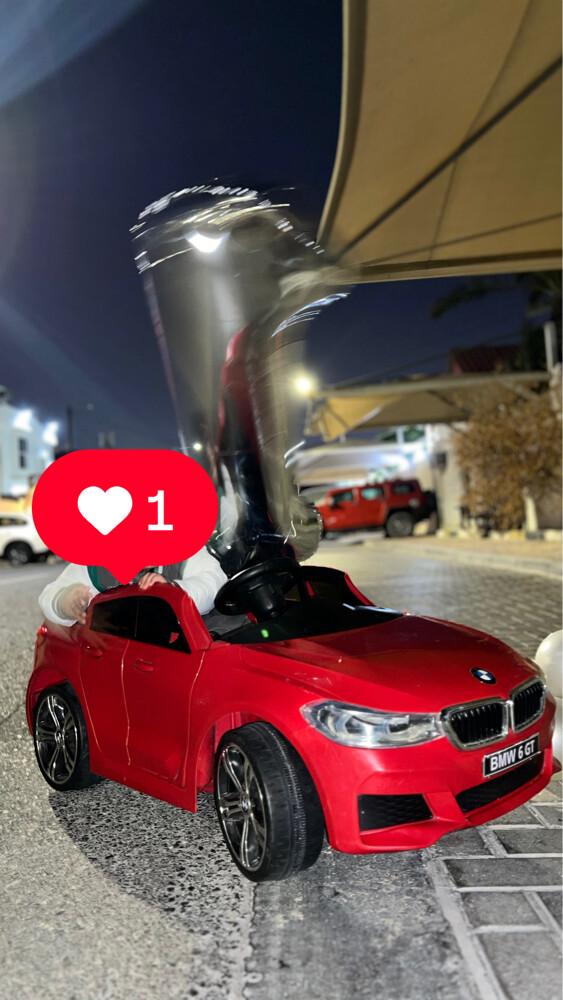 KIDS ELECTRIC CAR RED BMW 6 GT - 4