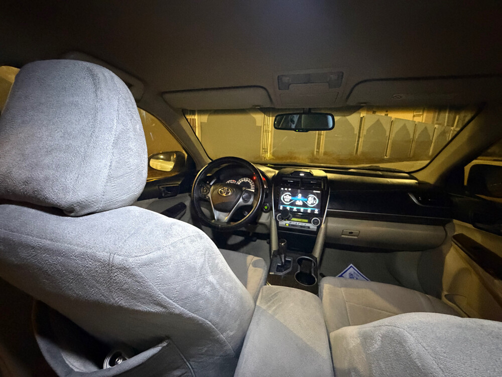 Toyota Camry  - 7