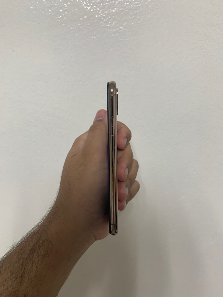 ايفون اكس اس ٦٤جب - 2