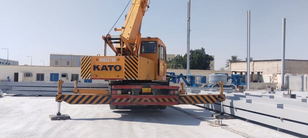 Kato 25 Ton Crane for Sale - 1
