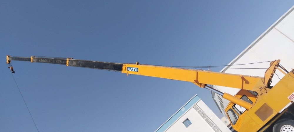 Kato 25 Ton Crane for Sale - 2
