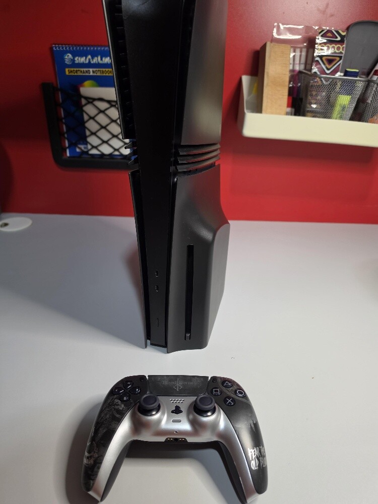 Sony PlayStation 5 Pro (PS5) - 3