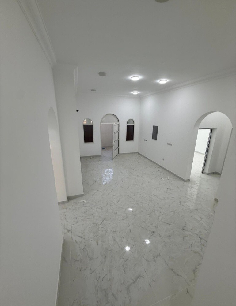 للإيجار فيلا بمعيذر - 2