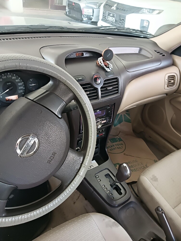 Nissan Sunny 2007 model - 4