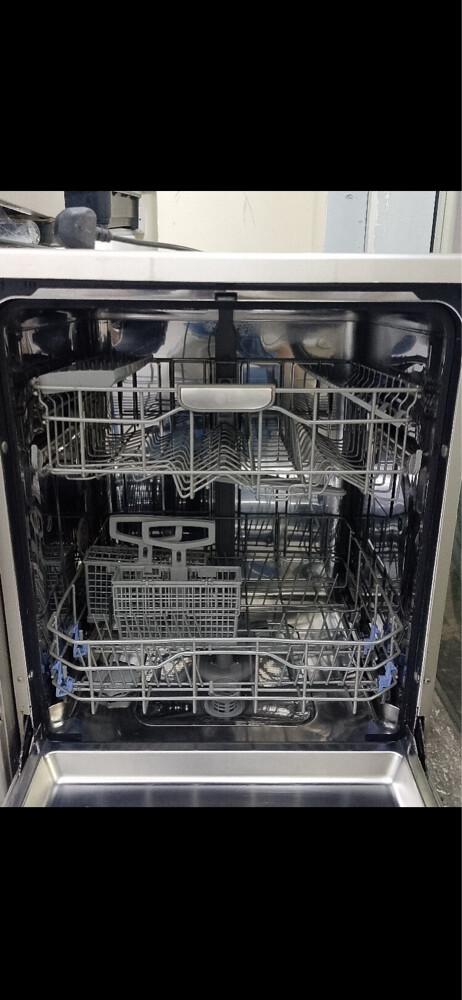 LG Dishwasher used not working  - 4