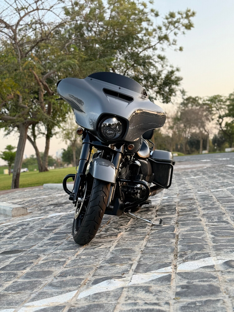 street glide  - 1