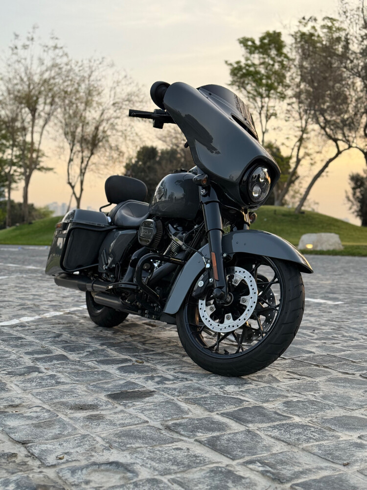 street glide  - 3