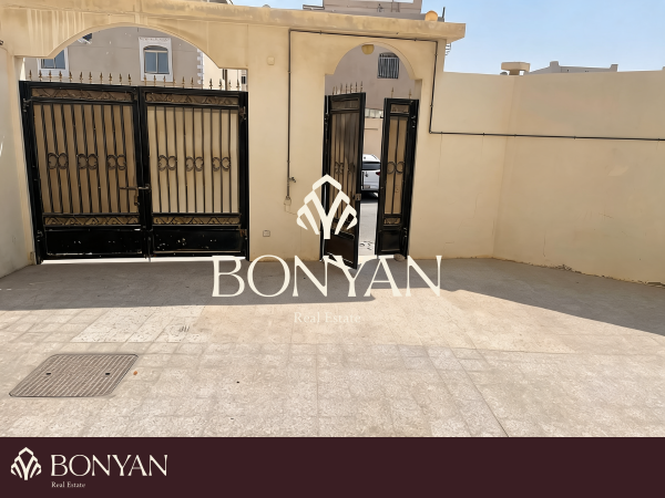 Villa in Al Mashaf - Al Wakra - 2
