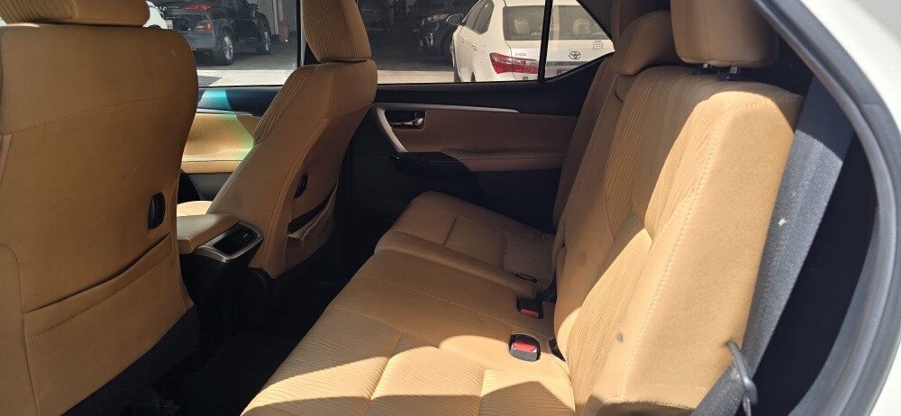 car in very good condition - 2