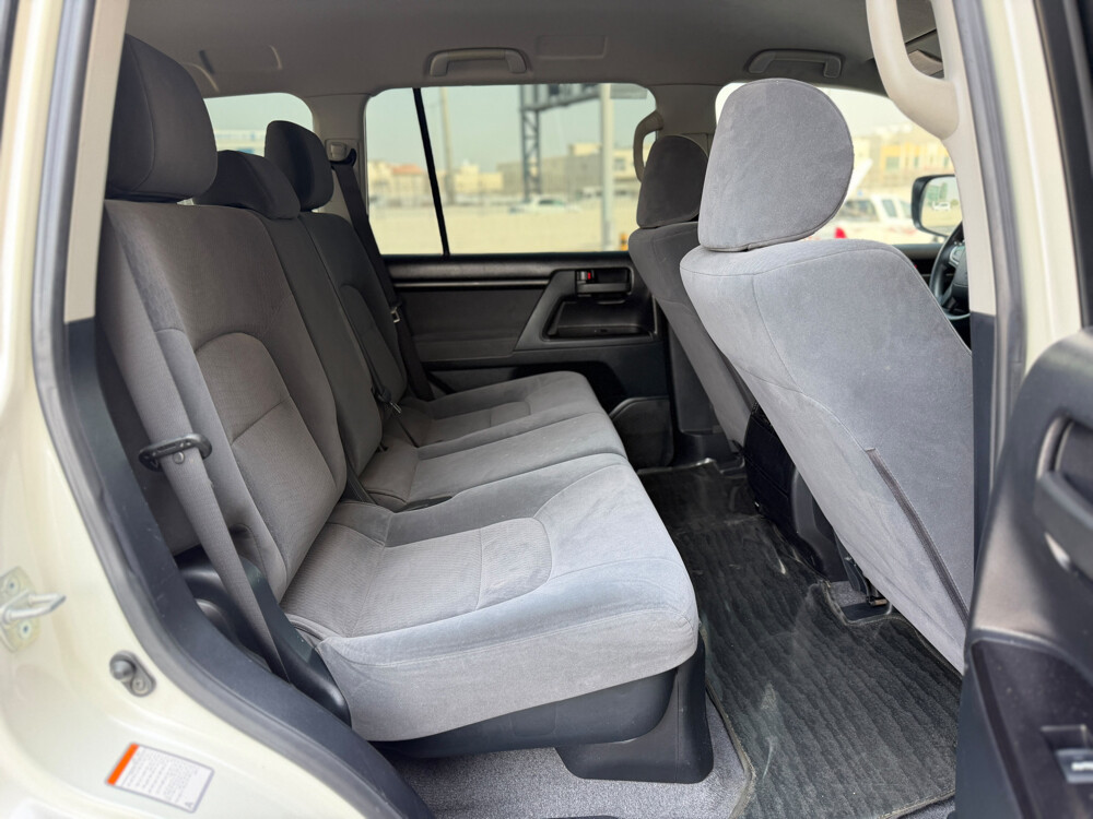 Toyota Land Cruiser GX Model: 2017 - 7