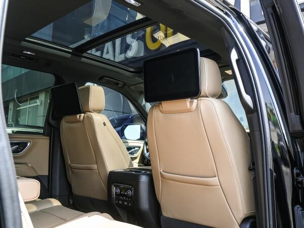 Chevrolet Suburban Premier 2024 - 8