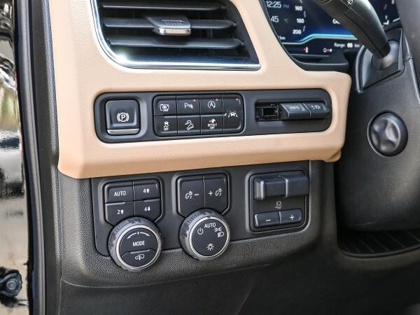 Chevrolet Suburban Premier 2024 - 11