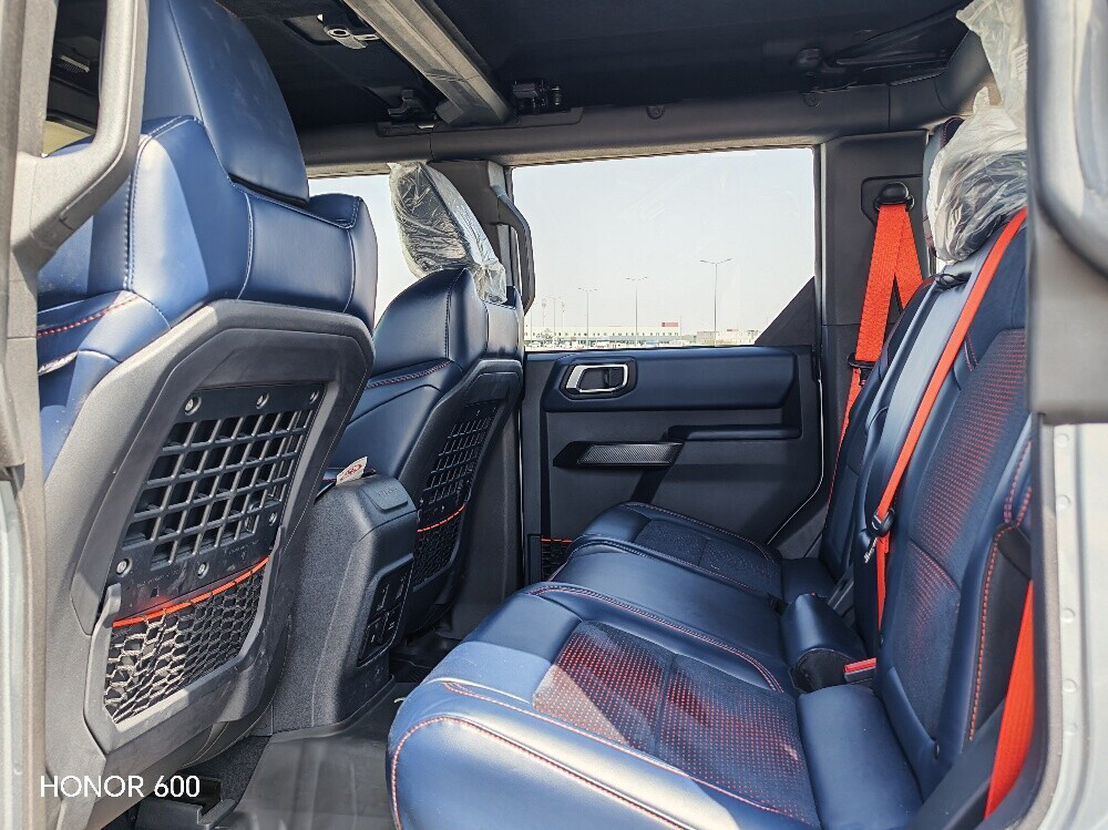 Ford Raptor 2023 silver  - 8