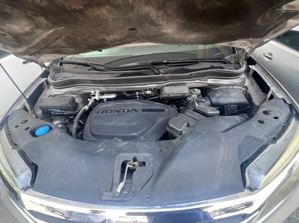 Honda pilot-2016 silver color - 6