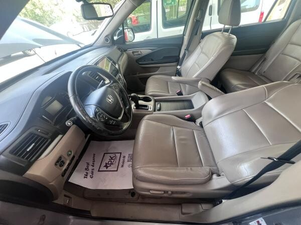 Honda pilot-2016 silver color - 5