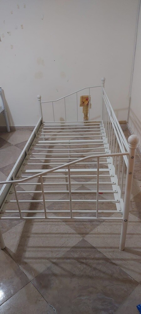 single bed - 1