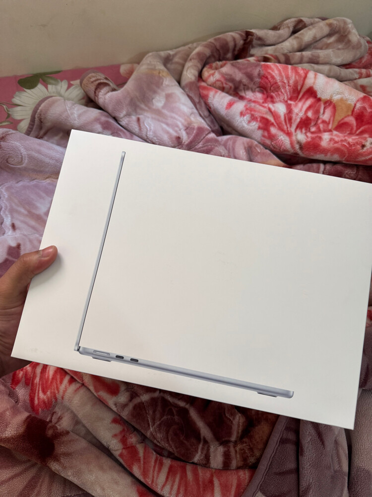 MacBook air M4 - 3