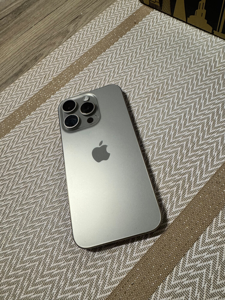 iPhone 15 Pro 256GB (Natural) - 1
