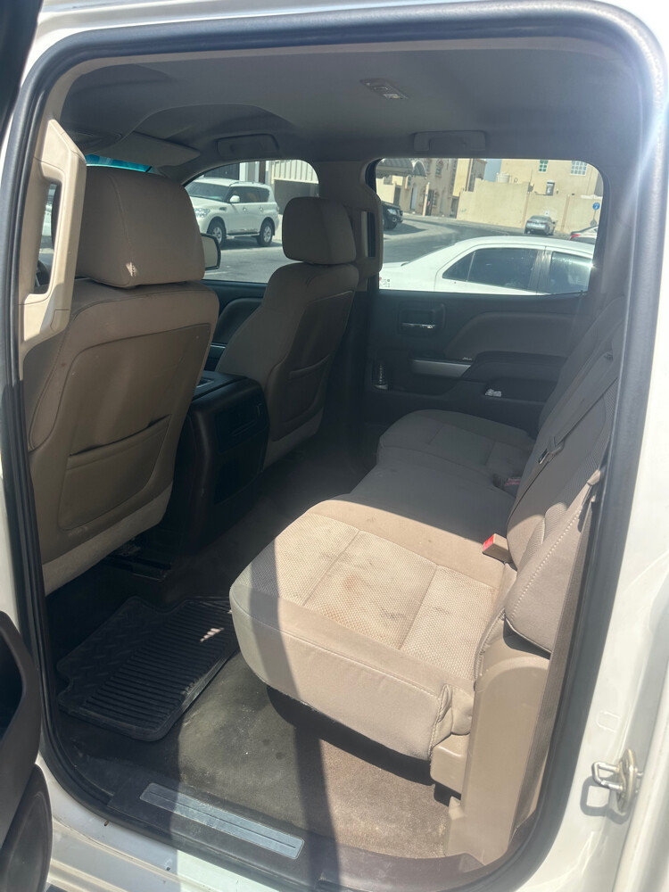 Silverado 2015 in good condition - 11