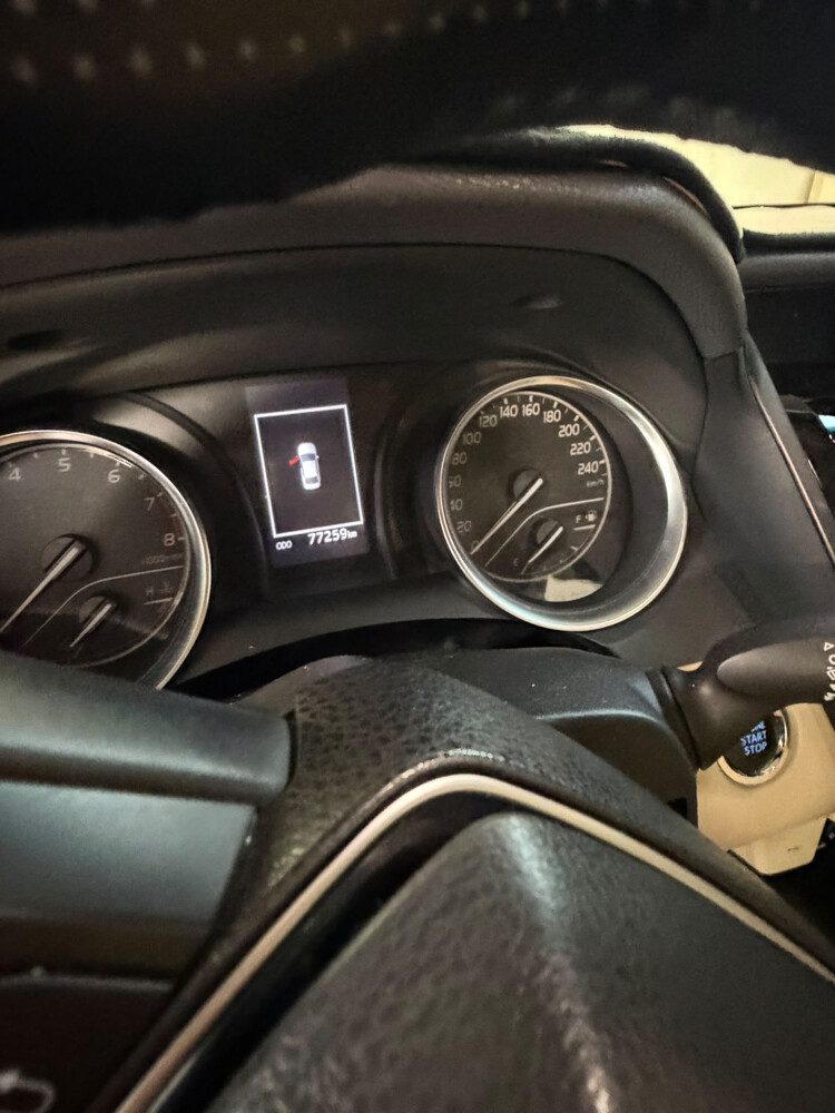 camry full option  - 10