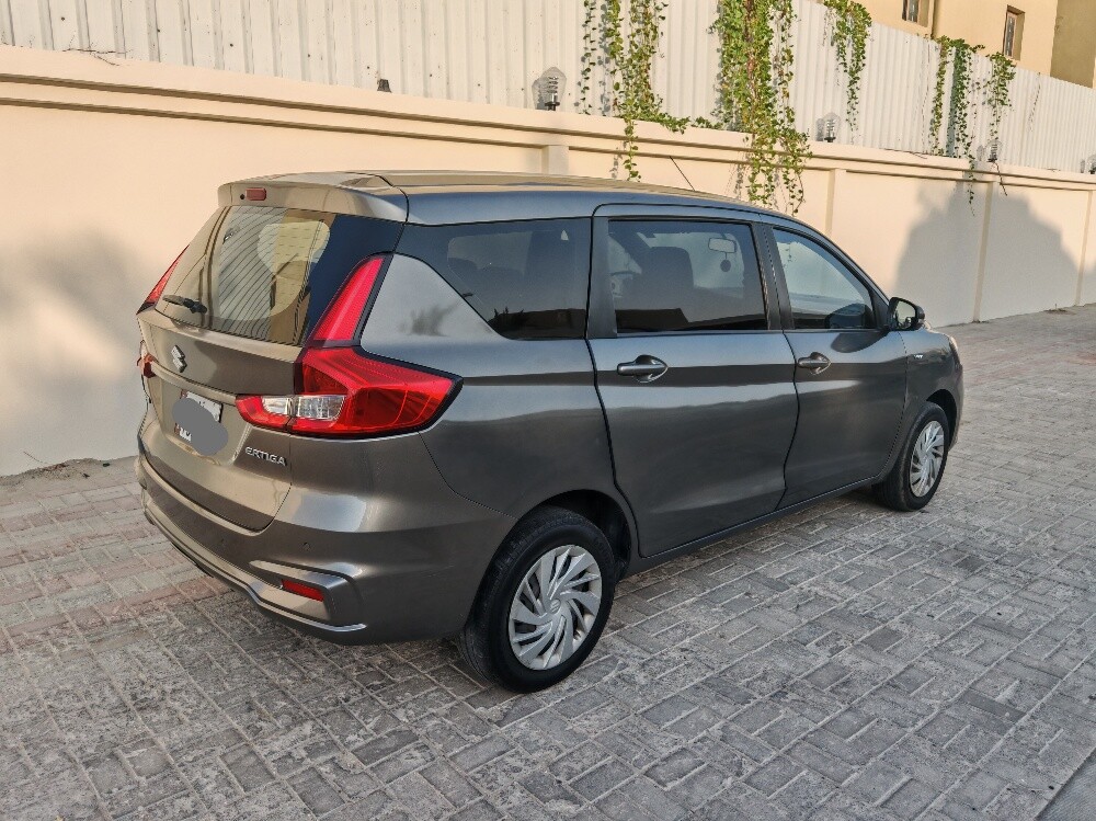 Suzuki ertiga 2022 - 4