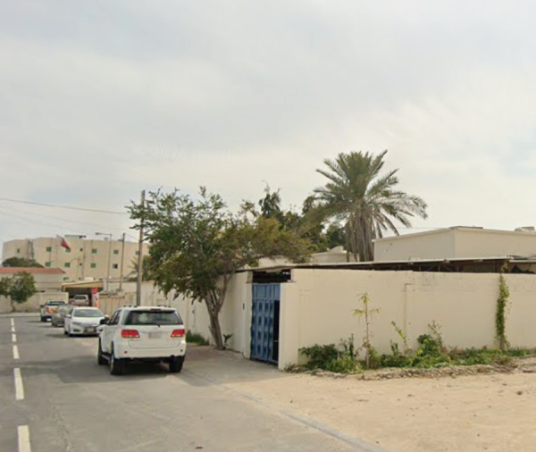 للبيع بيت قديم في مدينة الخور - 6