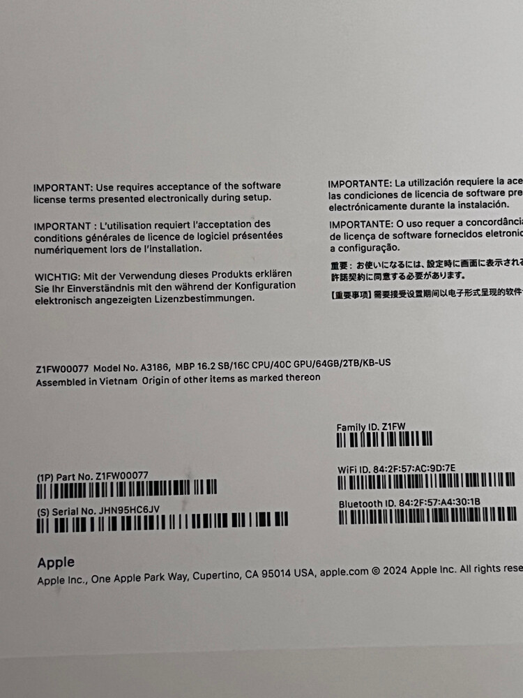 New MacBook M4 Max 64R 2TB 40GPU - 5