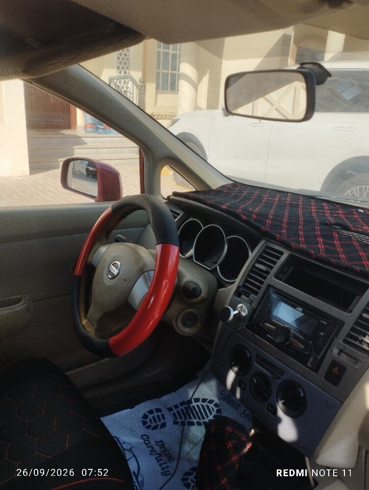 Nissan Tiida 2008 - 10