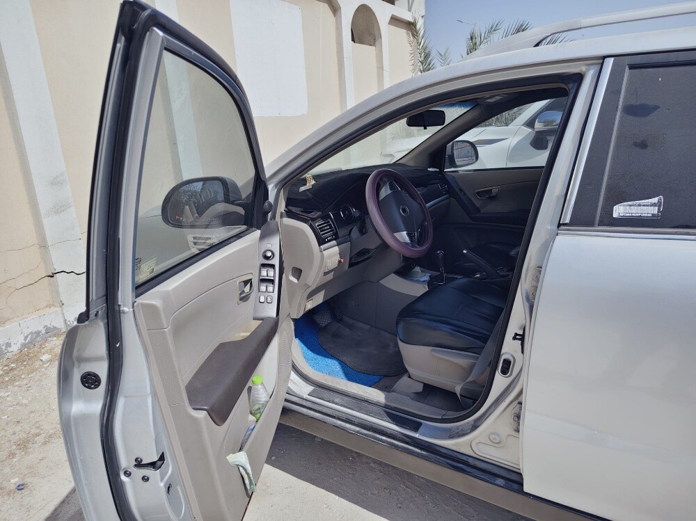 Neat and good condition car with excellent Ac and gear. Reason for selling got company car. price is negotiable. contact @ +974 33186737 - 3