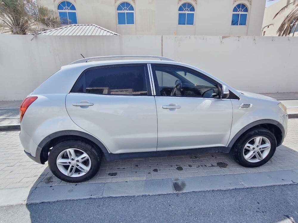 Neat and good condition car with excellent Ac and gear. Reason for selling got company car. price is negotiable. contact @ +974 33186737 - 10