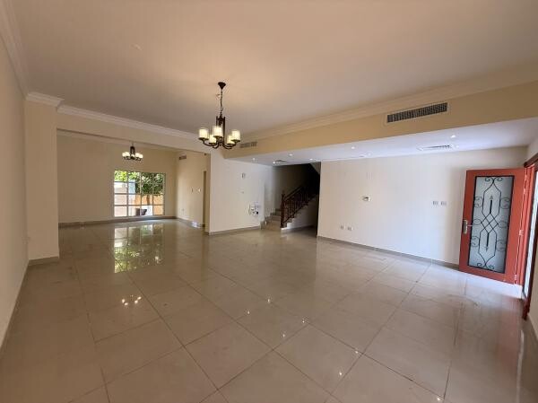 4 BR VILLA W/ BACKYARD ,POOL & GYM - 5