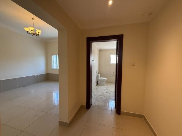 4 BR VILLA W/ BACKYARD ,POOL & GYM - 14