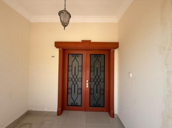 4 BR VILLA W/ BACKYARD ,POOL & GYM - 3