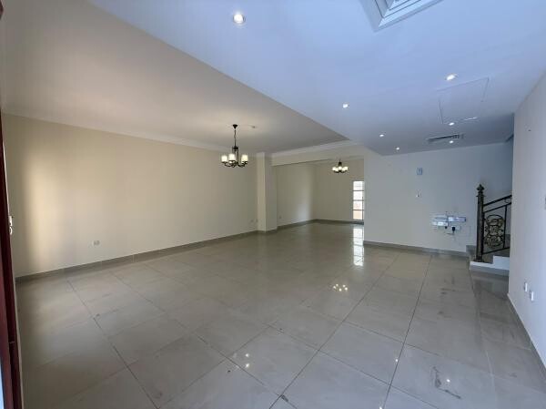 4 BR VILLA W/ BACKYARD ,POOL & GYM - 2