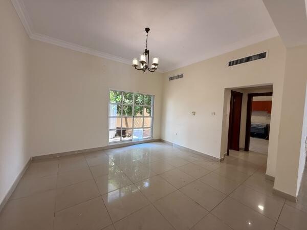 4 BR VILLA W/ BACKYARD ,POOL & GYM - 4