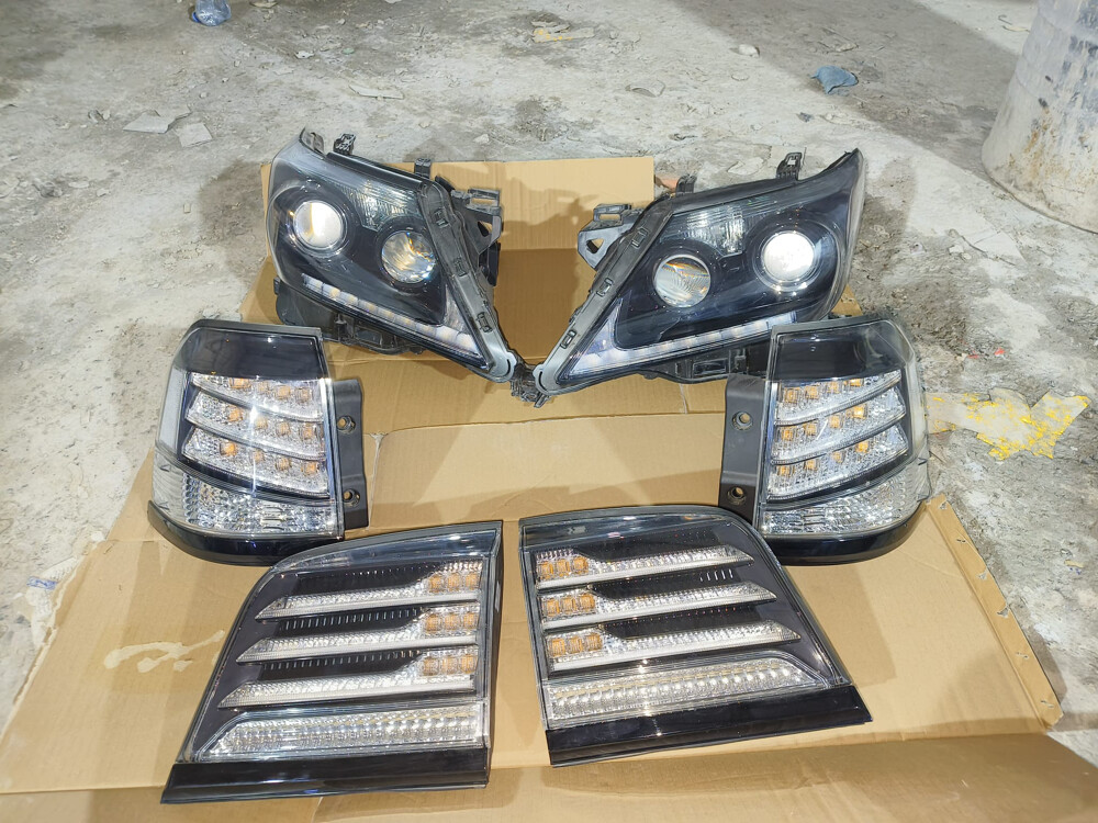 Lexus Lx 570 2015 lights  - 2