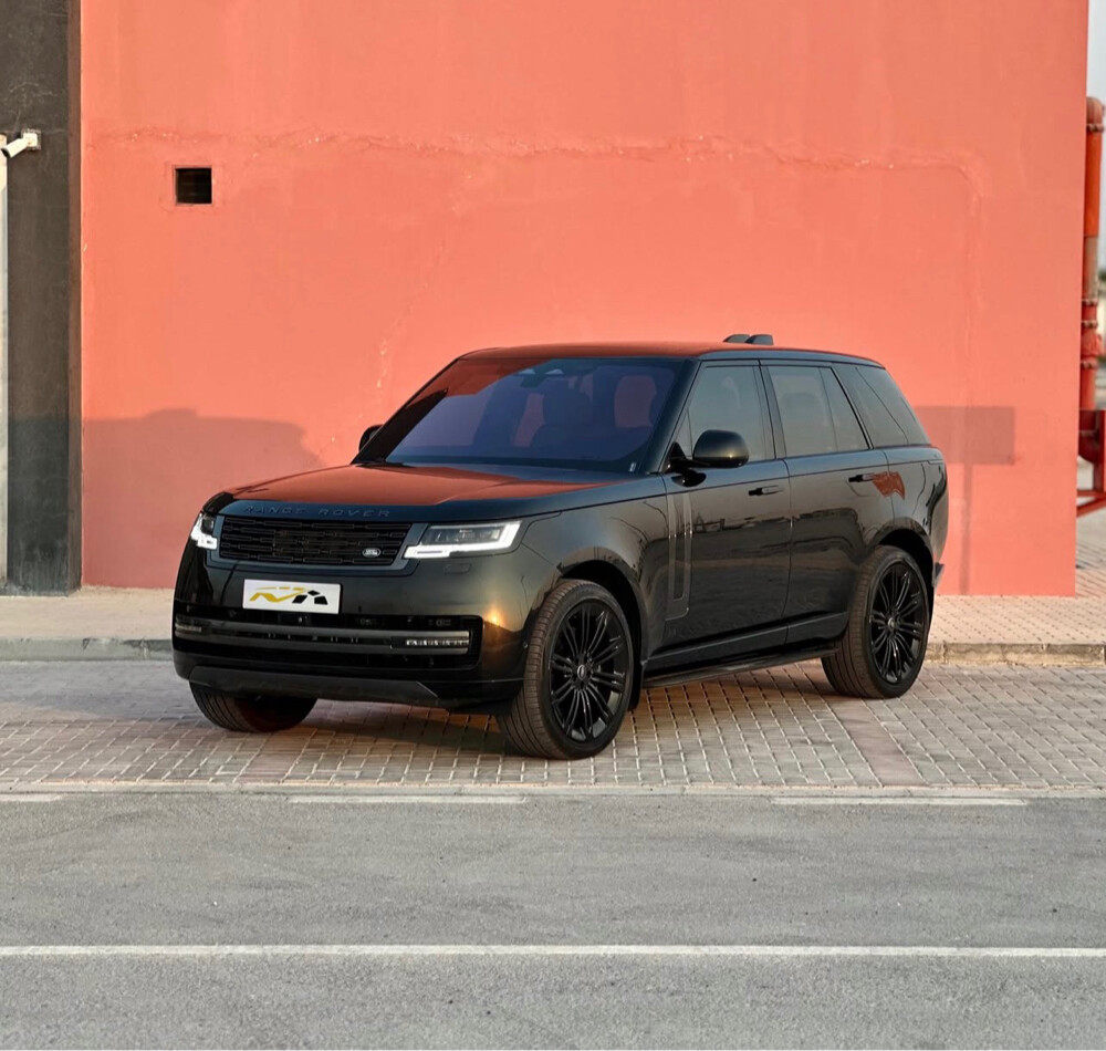Range Rover Black Shadow (inspected - 1