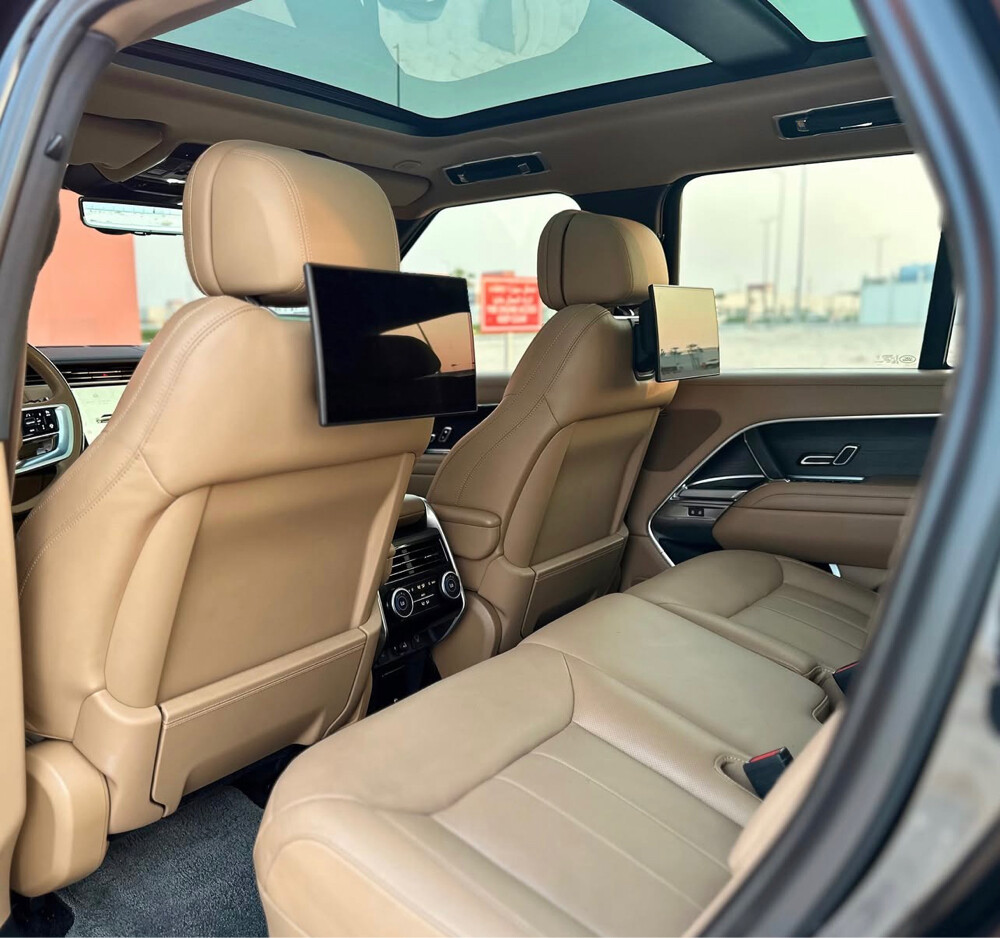 Range Rover Black Shadow (inspected - 3