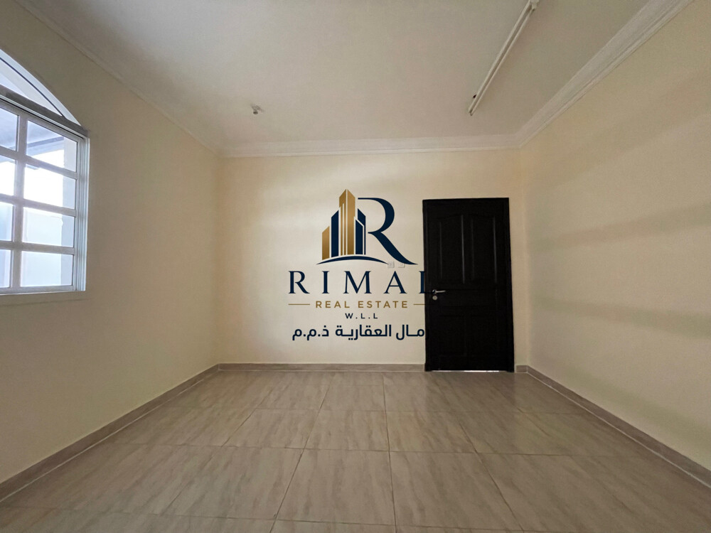 للايجار فيلا داخل مجمع عين خالد - 5