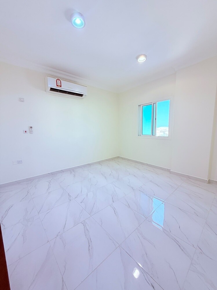 spacious 2 BHK Apartment Old airpot - 4