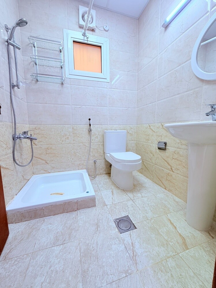 spacious 2 BHK Apartment Old airpot - 10