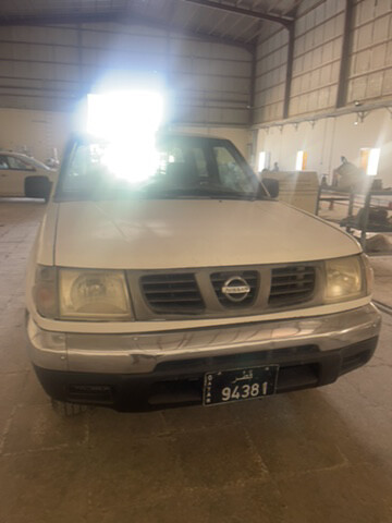 Nissan pickup - 1