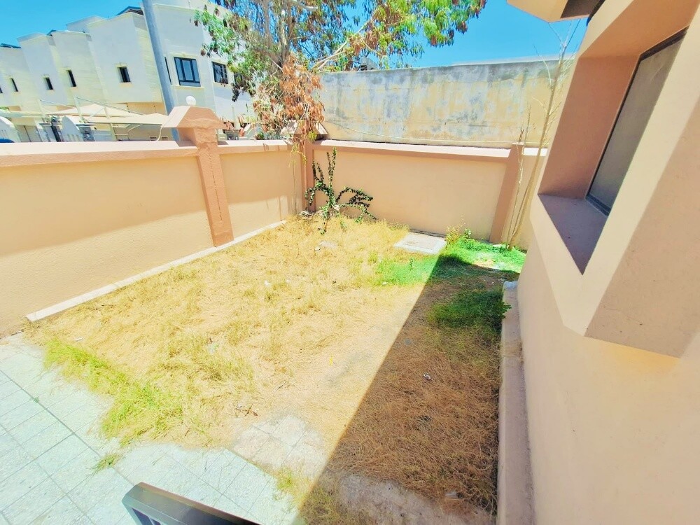 Spacious 3 BHK Villa in old airpot - 5