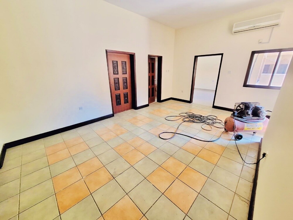 Spacious 3 BHK Villa in old airpot - 10