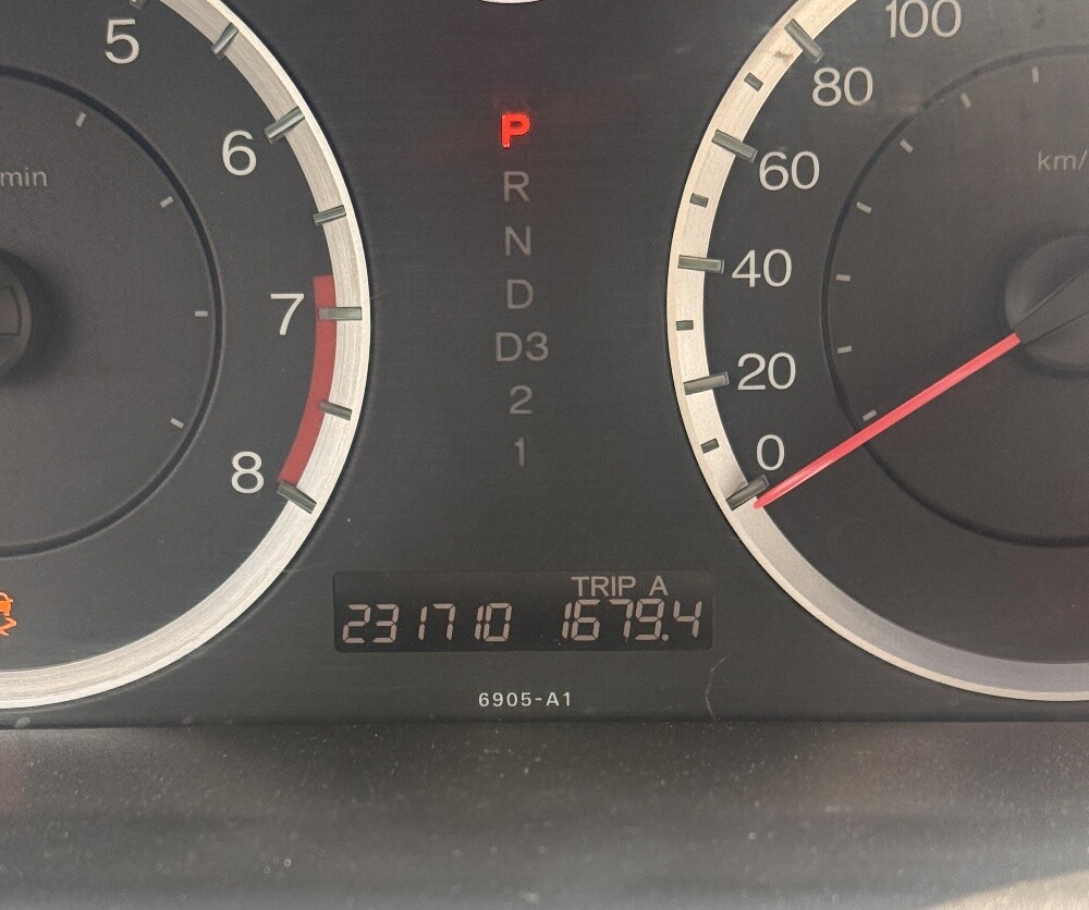 Honda Accord 2011 Lady driven - 7