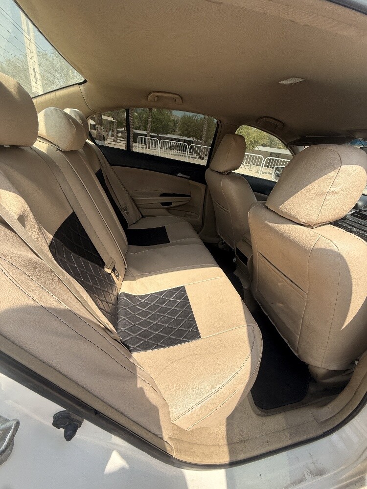 Honda Accord 2011 Lady driven - 5
