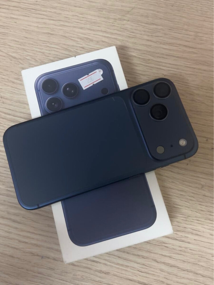 iPhone 17 Pro Max - 1